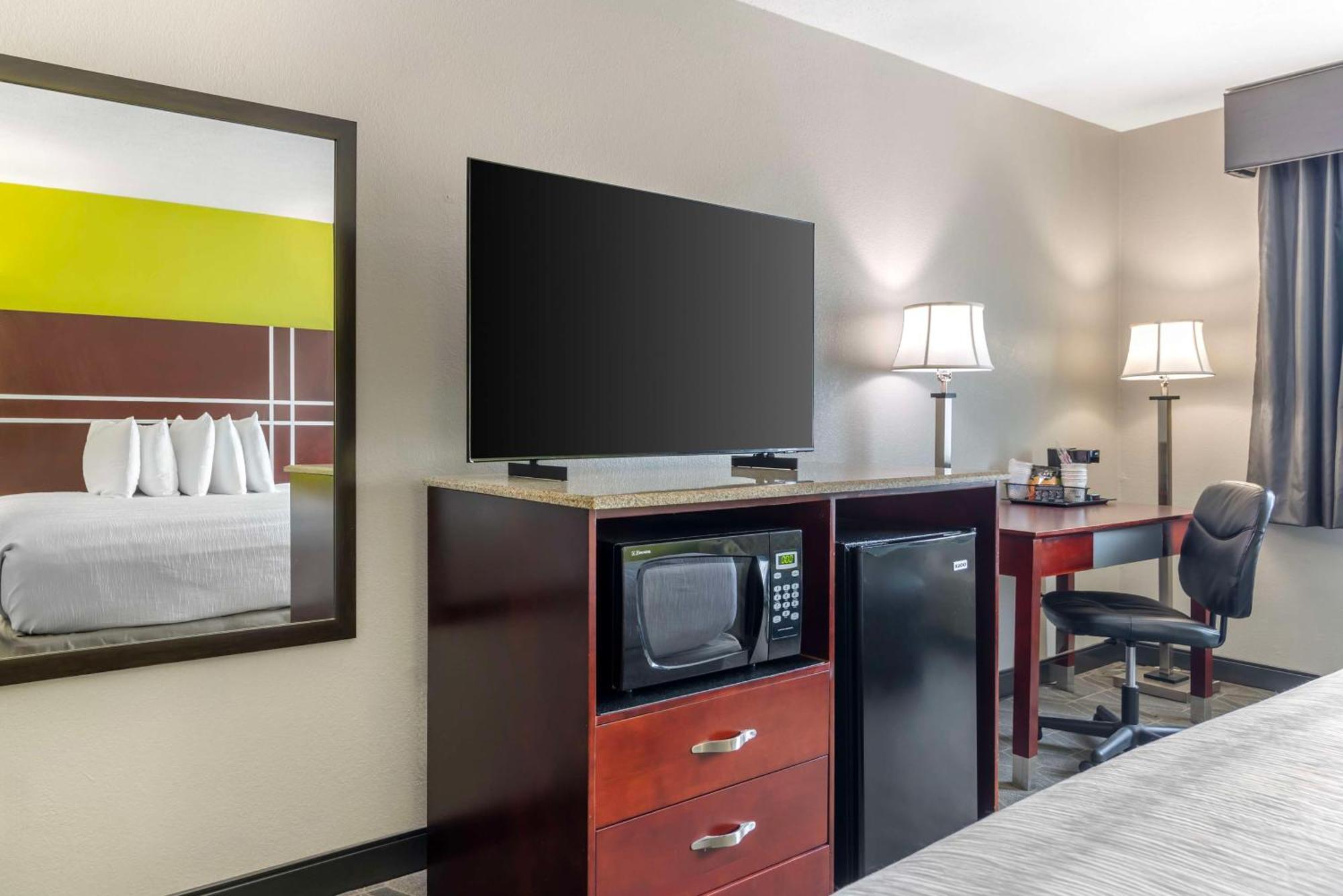 Best Western Auburn/Opelika Inn Екстериор снимка