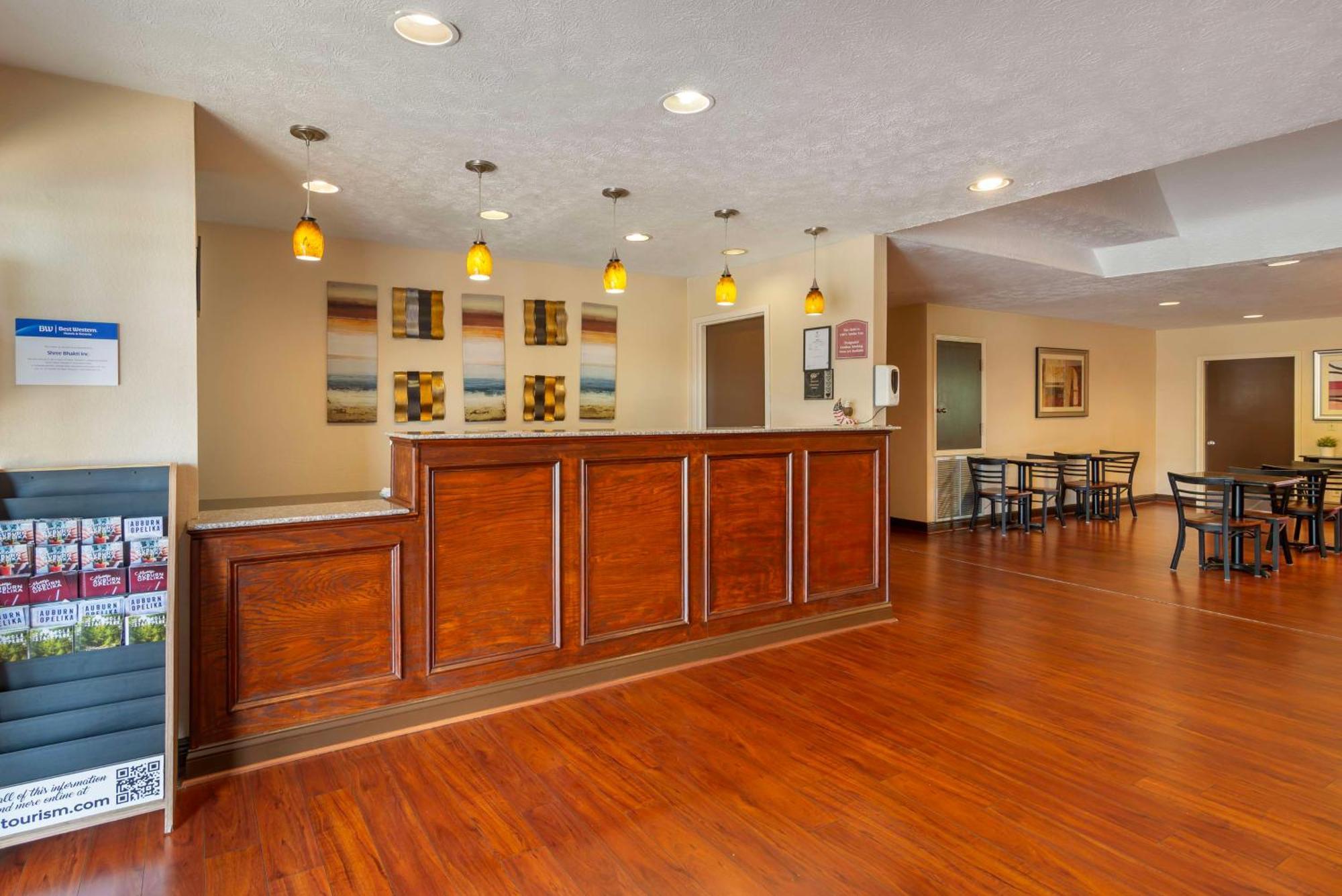 Best Western Auburn/Opelika Inn Екстериор снимка