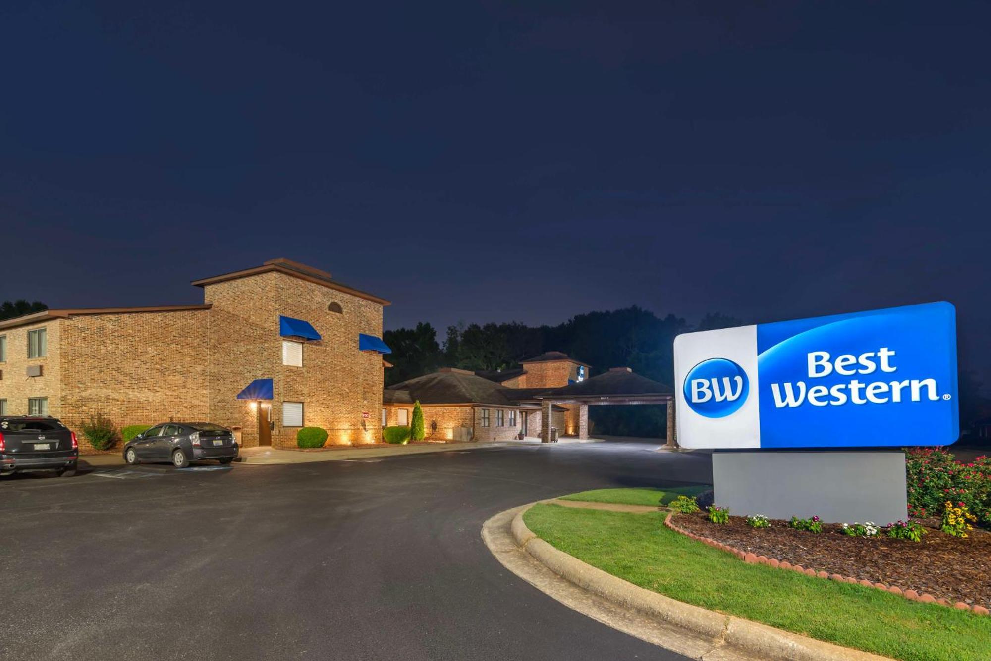 Best Western Auburn/Opelika Inn Екстериор снимка