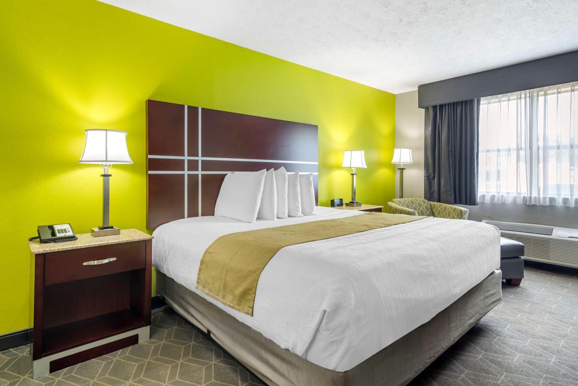 Best Western Auburn/Opelika Inn Екстериор снимка