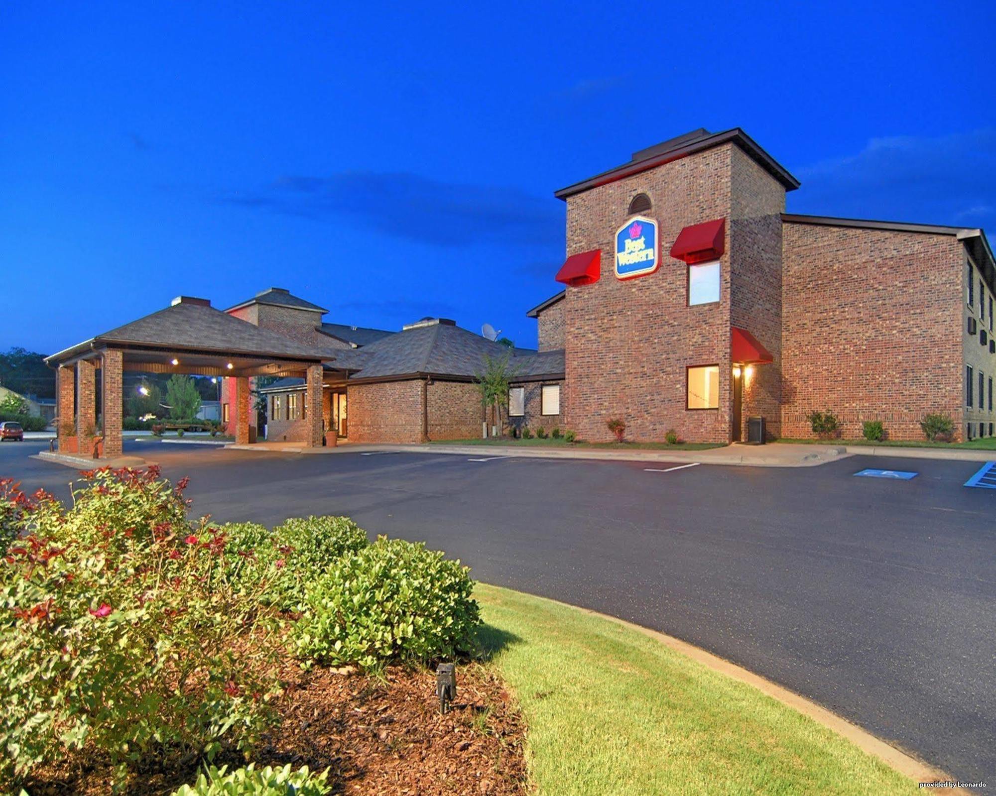 Best Western Auburn/Opelika Inn Екстериор снимка